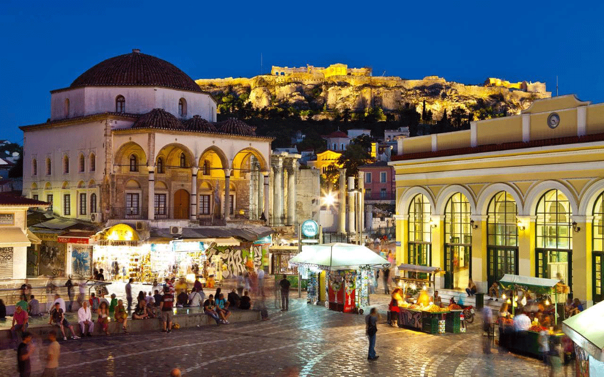 Atene piazza Monastiraki