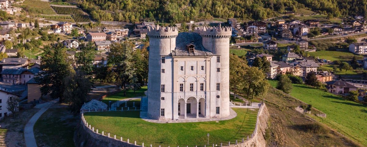 Castello di Aymavilles VAL D AOSTA FULVIA TOUR