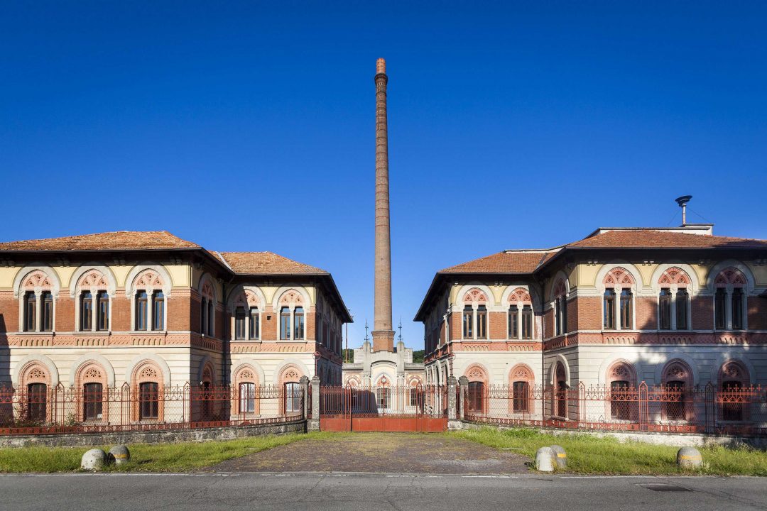 Crespi Adda Ingresso della fabbrica Walter Carrera FULVIA TOUR