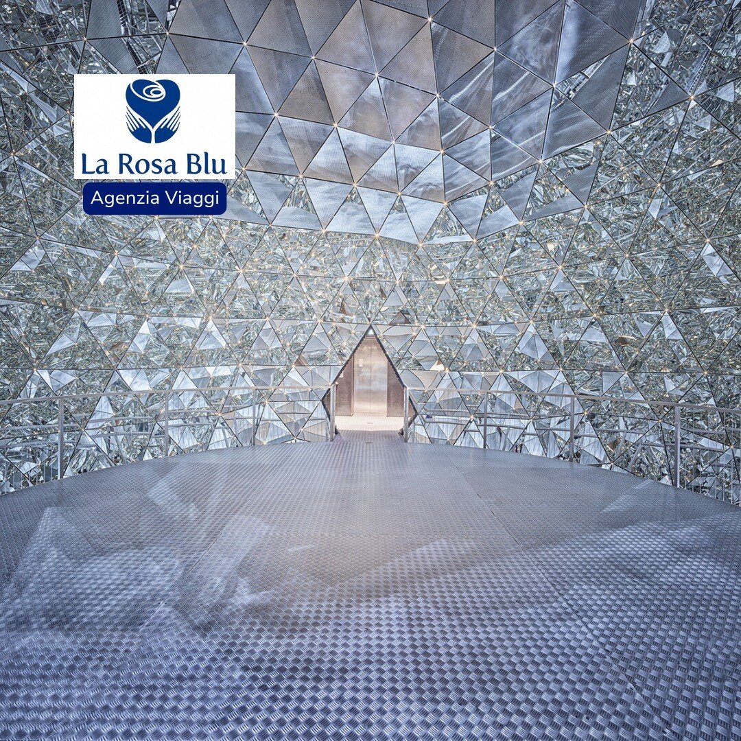 INNSBRUCK MUSEO SWAROVSKI LA  ROSA BLU (2)