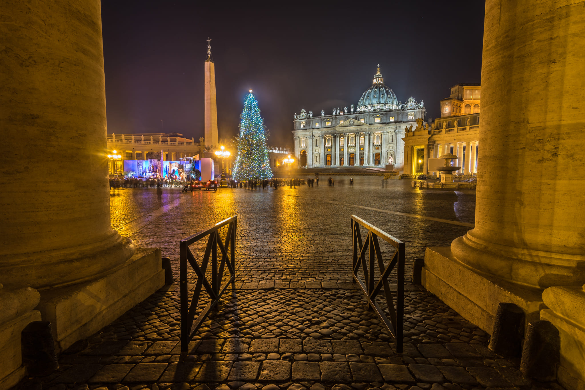 PIAZZA SAN PIETRO CAPODANNO A ROMA FULVIA TOUR
