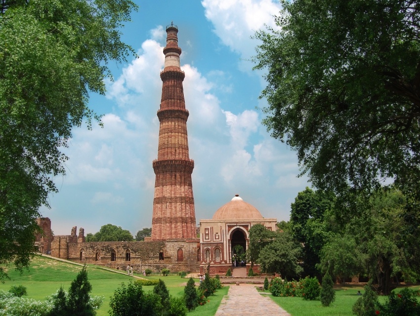 QUTUB MINAR DHELI FULVIA TOUR