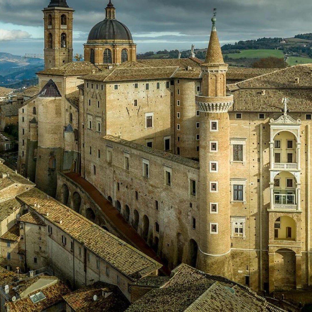 TOUR DELLE MARCHE  E PESARO PALAZZO DUCALE URBINOFULVIA TOUR