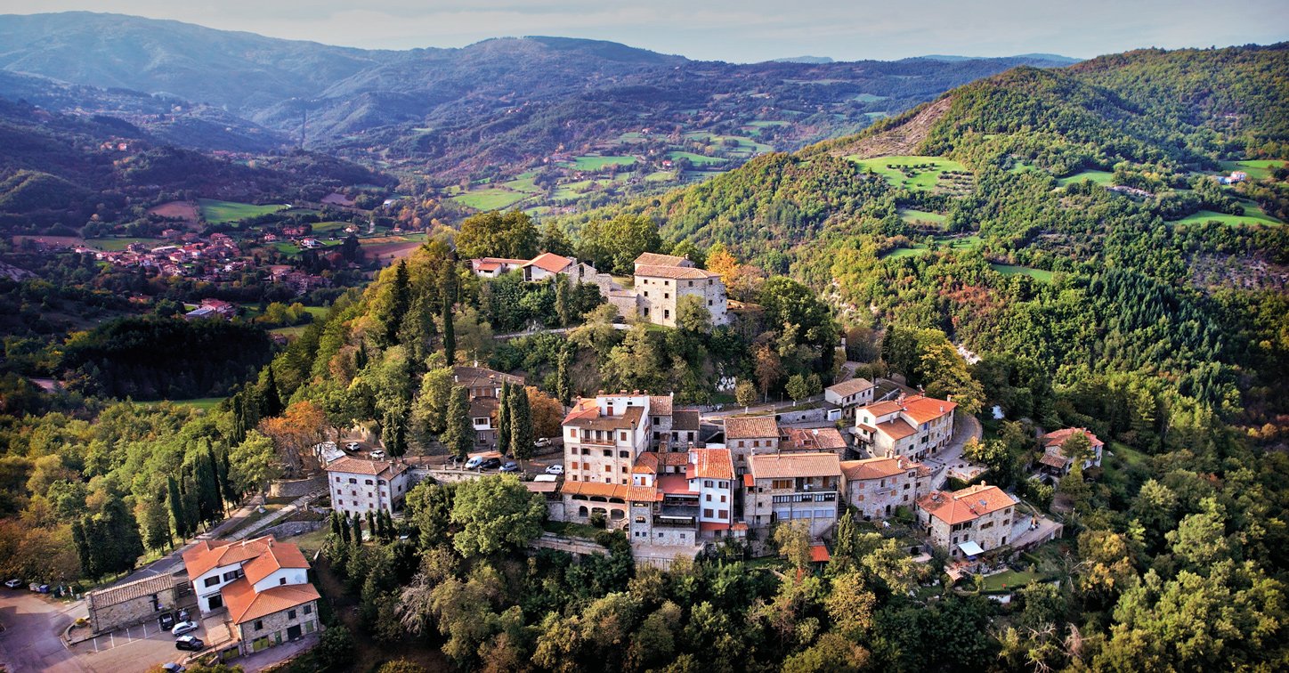 LA FESTA DELLE CASTAGNE caprese michelangelo PANORAMA CAM VIAGGI