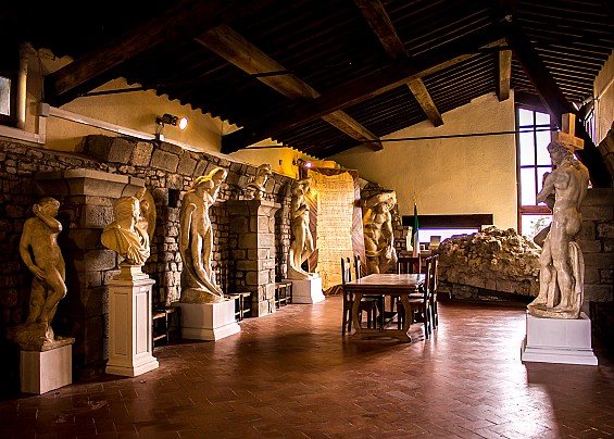 LA FESTA DELLE CASTAGNEa CAPRESE MICHELANGELO  casa museo michelangelo CAM VIAGGI