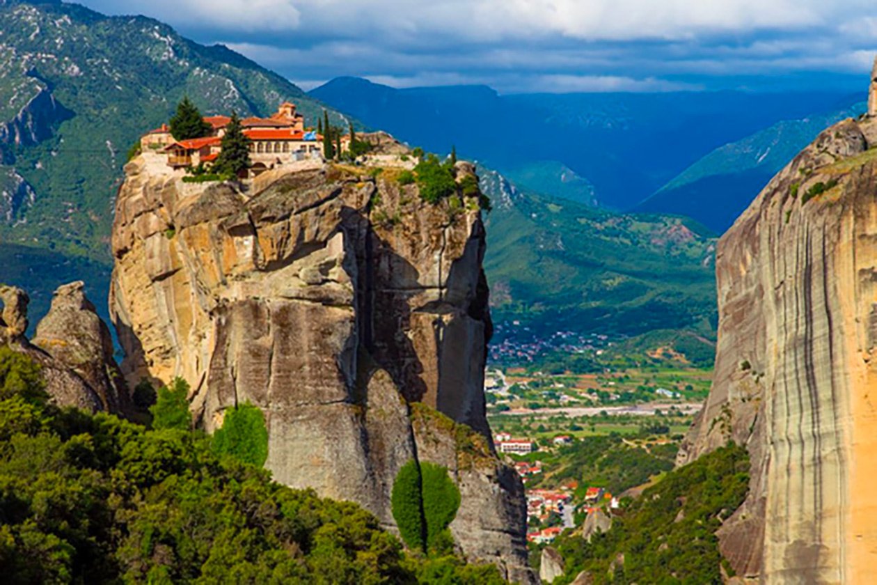 Le meteore della Grecia: monasteri sospesi sulle rocce patrimonio Unesco