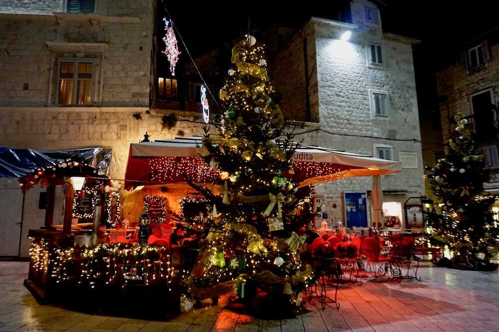 Spalato piazze in festa per l' Avvento - L'IMMACOLATA IN CROAZIA FULVIA TOUR