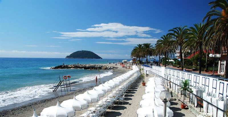 spiaggia_albenga LIGURIA FULVIA TOUR